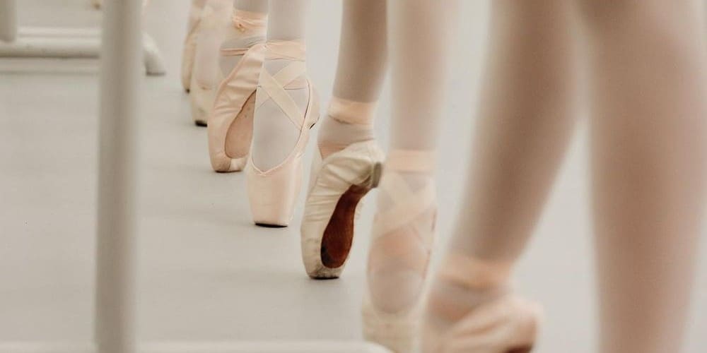 Is-it-possible-to-start-ballet-on-pointe-shoes