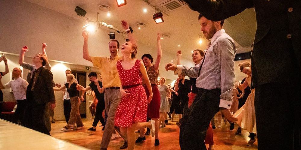 What-are-the-different-types-of-swing-dancing