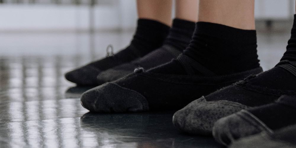 What-are-shoes-for-contemporary-dance